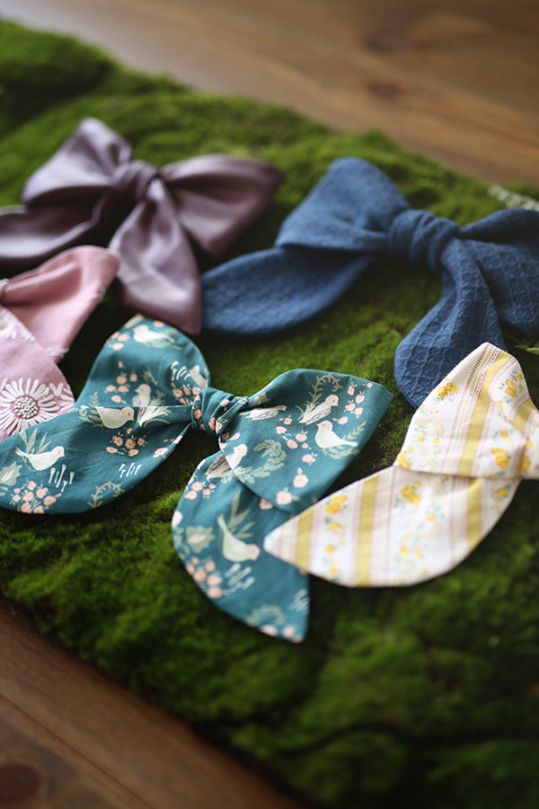 Valerie Vintage Bow – Violette Field Threads