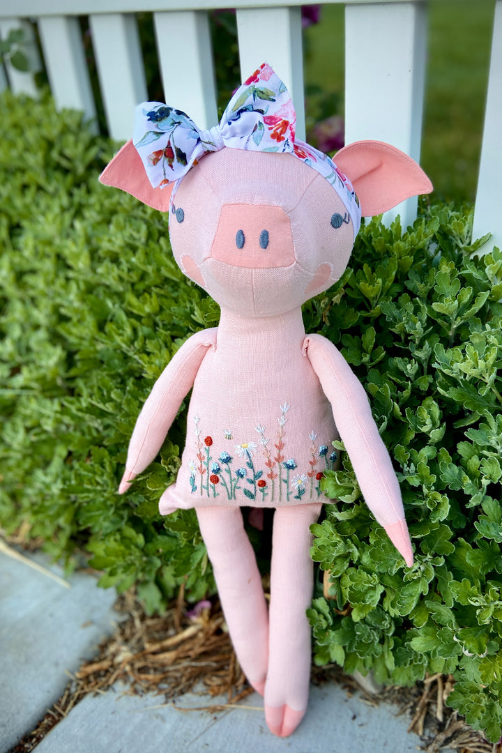 Paloma Pig 18" Stuffie Animal Pattern