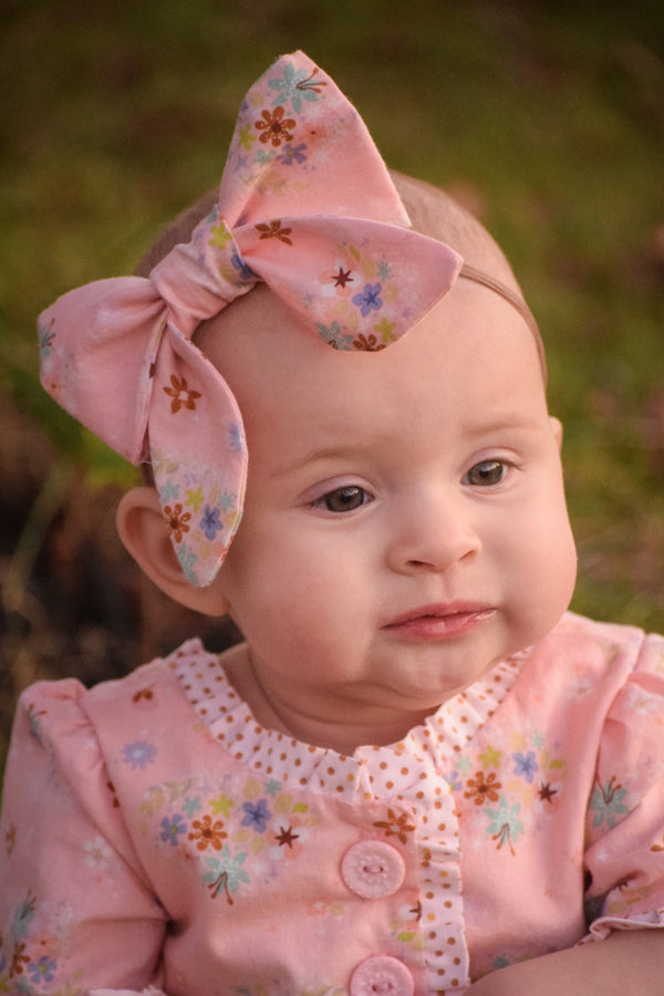 Valerie Vintage Bow