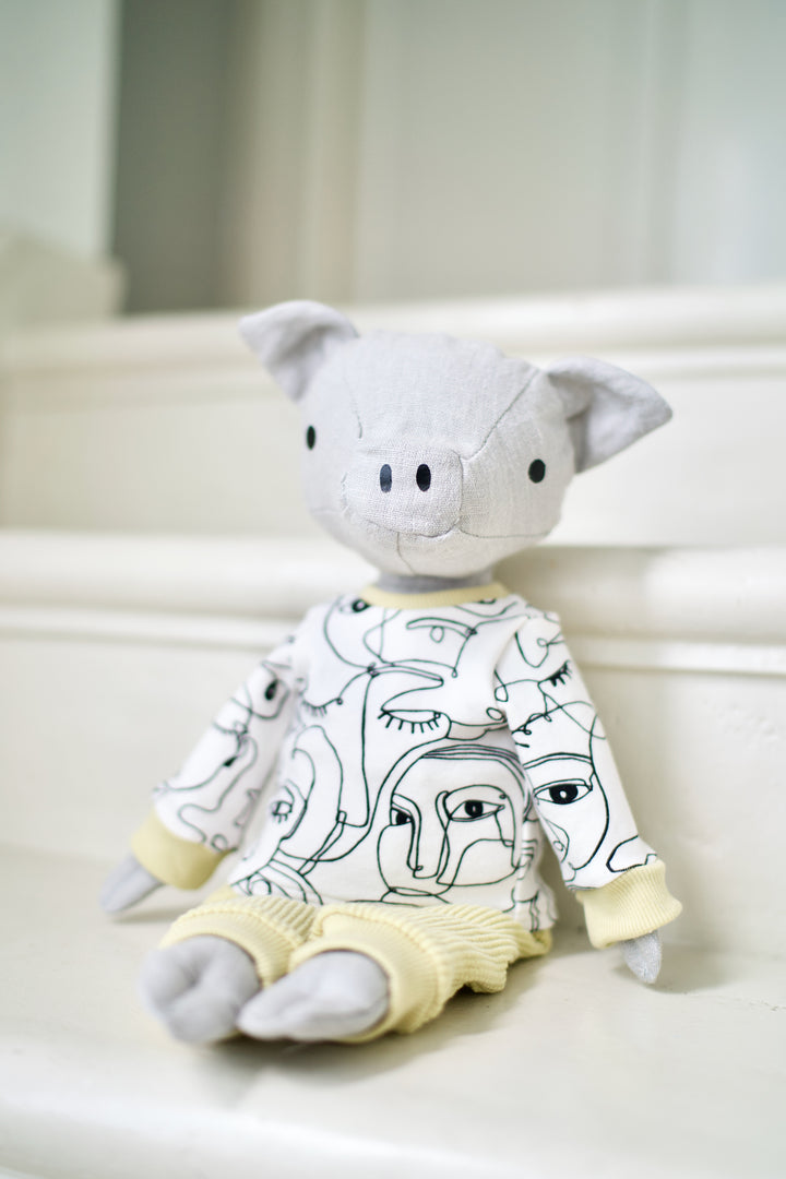 Paloma Pig 18" Stuffie Animal Pattern