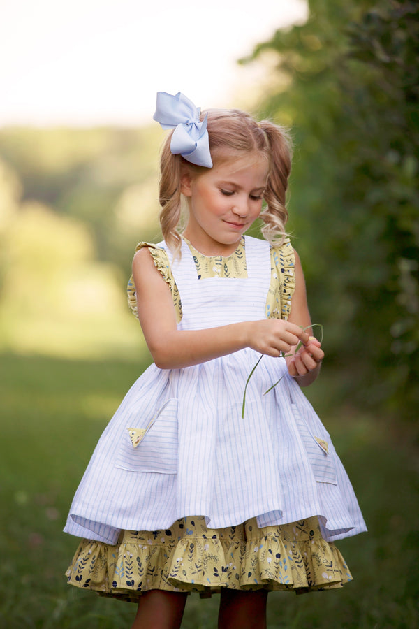 Vivi Pinafore