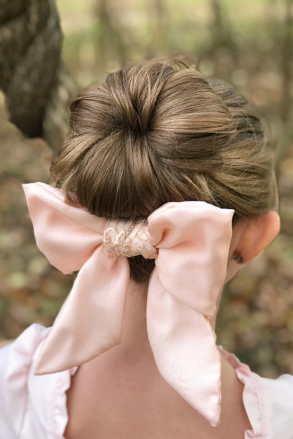 Valerie Vintage Bow