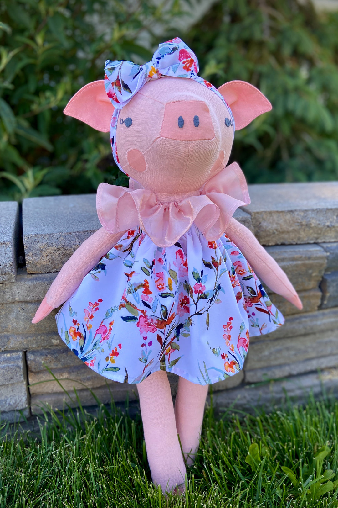 Paloma Pig 18" Stuffie Animal Pattern