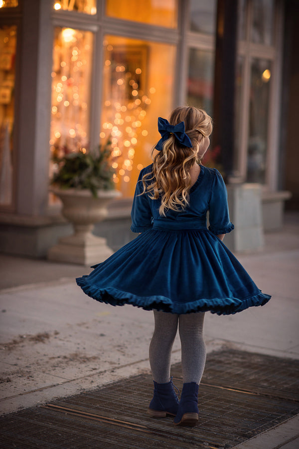 Valerie Vintage Bow
