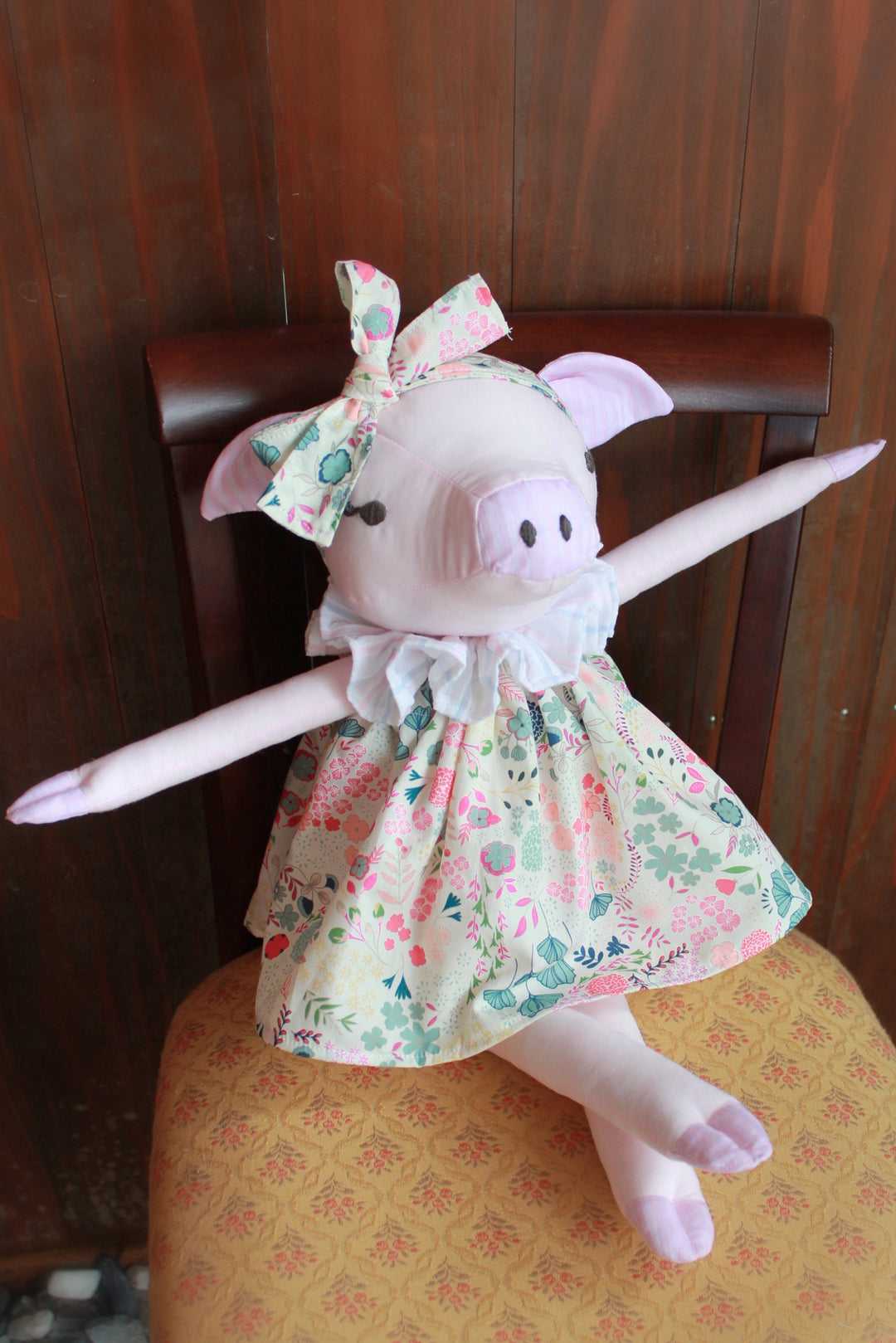 Paloma Pig 18" Stuffie Animal Pattern