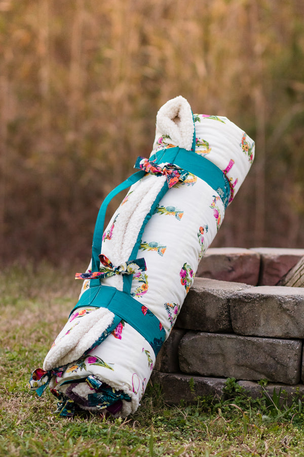 Claire Sleeping Bag & Pillowcase