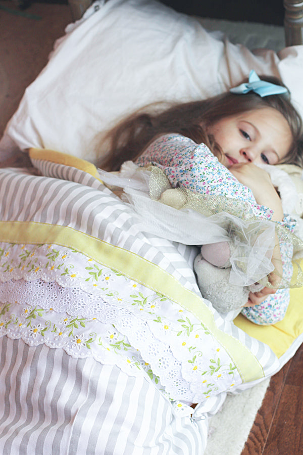 Claire Sleeping Bag & Pillowcase