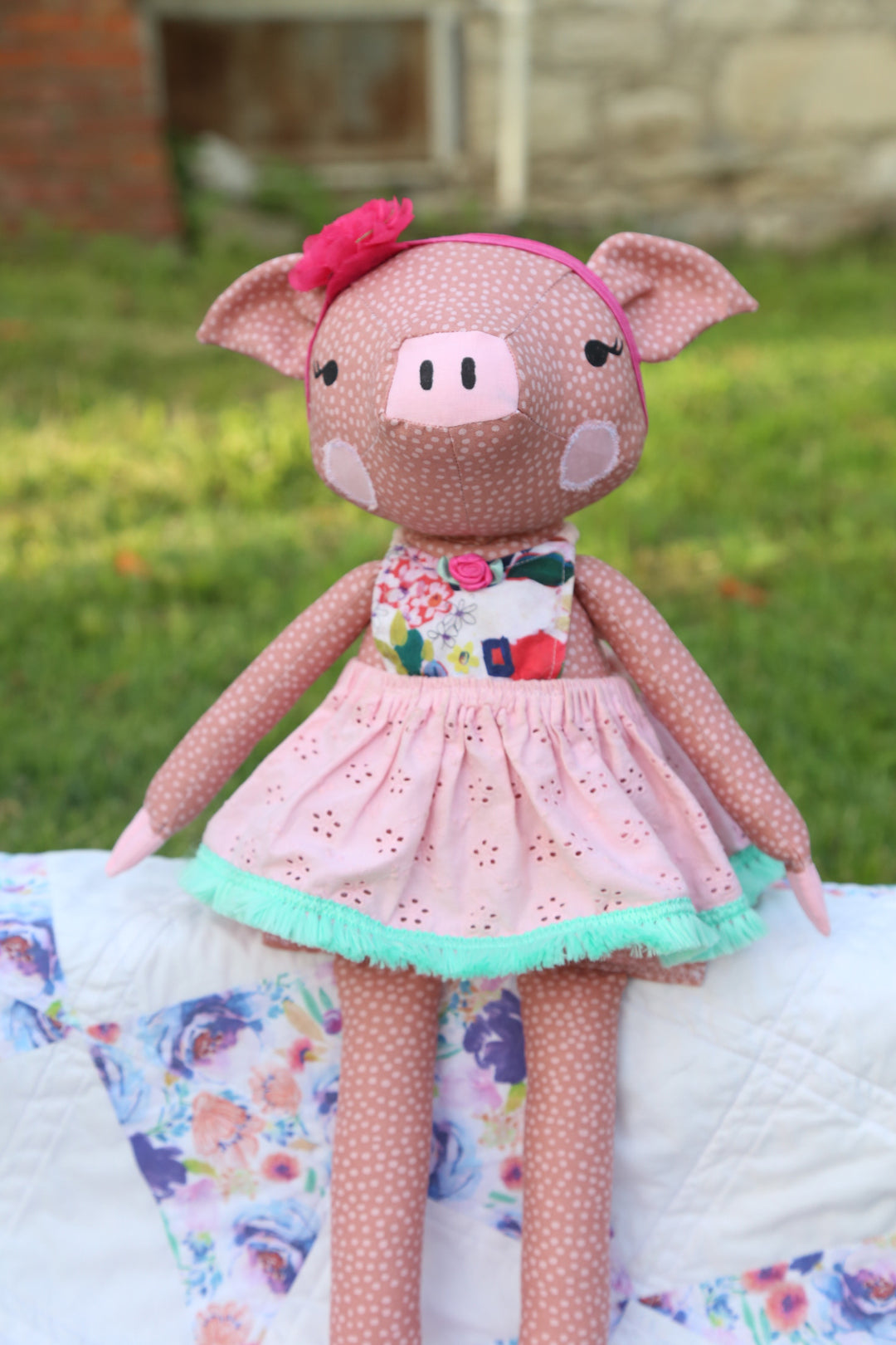 Paloma Pig 18" Stuffie Animal Pattern