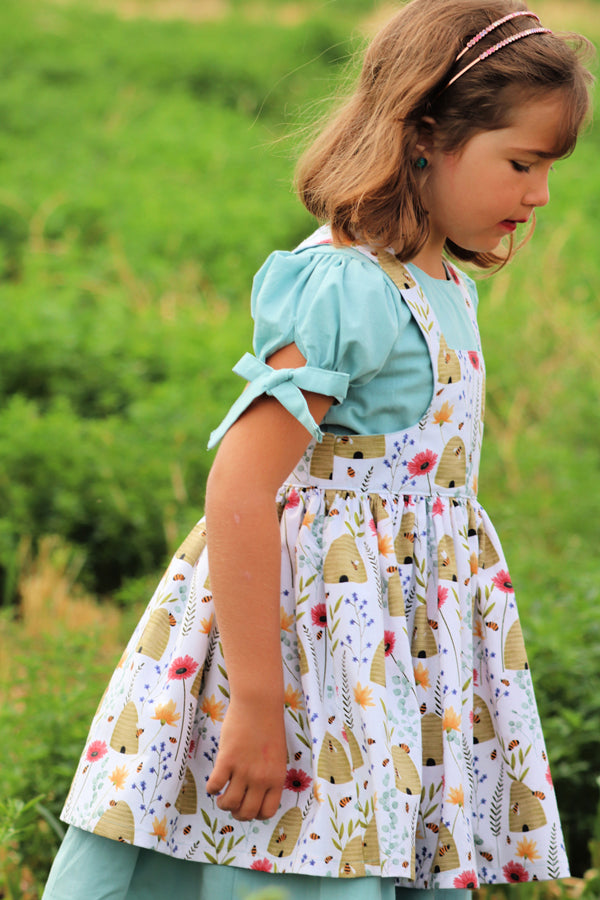 Vivi Pinafore