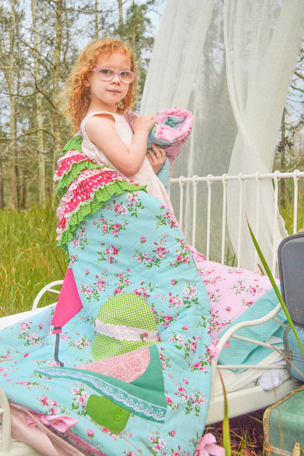 Claire Sleeping Bag & Pillowcase