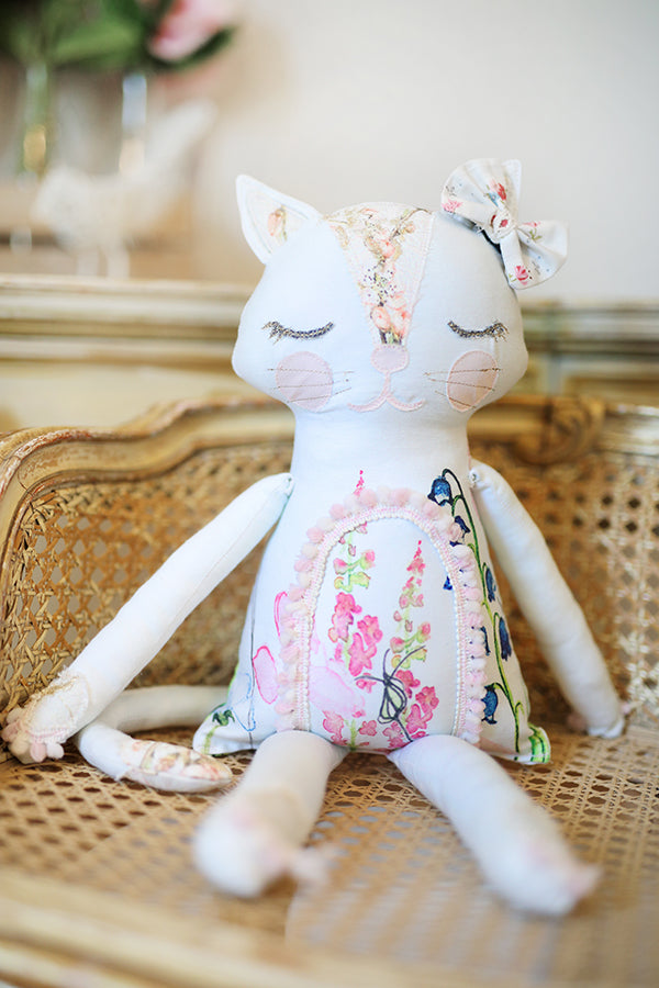 Katie Cat 18" Stuffie Animal Pattern