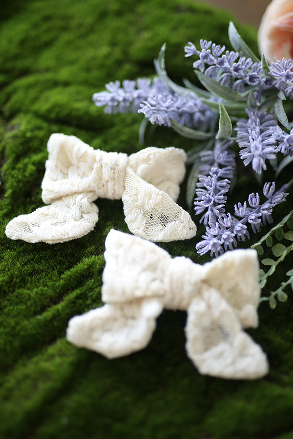 Valerie Vintage Bow